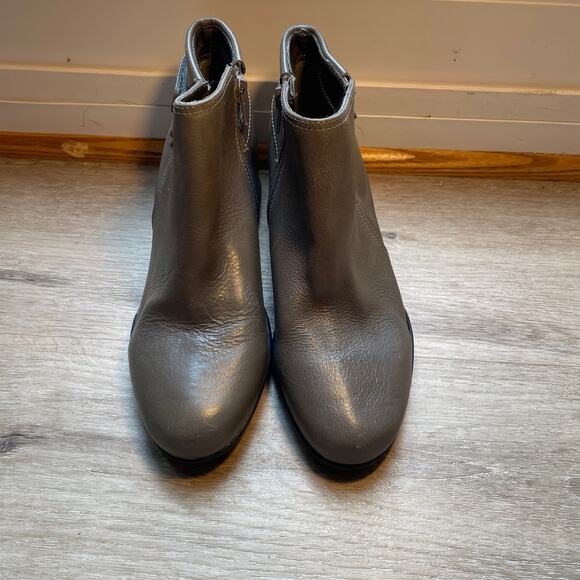 Me Too Harp Boot Granite Grey Wedge Boots Sz 8 - Picture 2 of 7